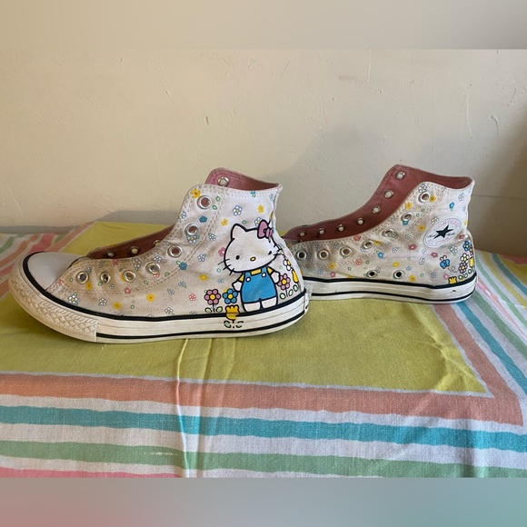 Converse Hello Kitty Chuck Taylor❣️ - Picture 4 of 9